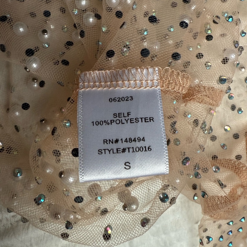 Windsor Pearl Sequin Mesh Top - Picture 10 of 10